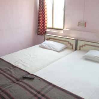 Sai Pooja Lodge, Shirdi 2